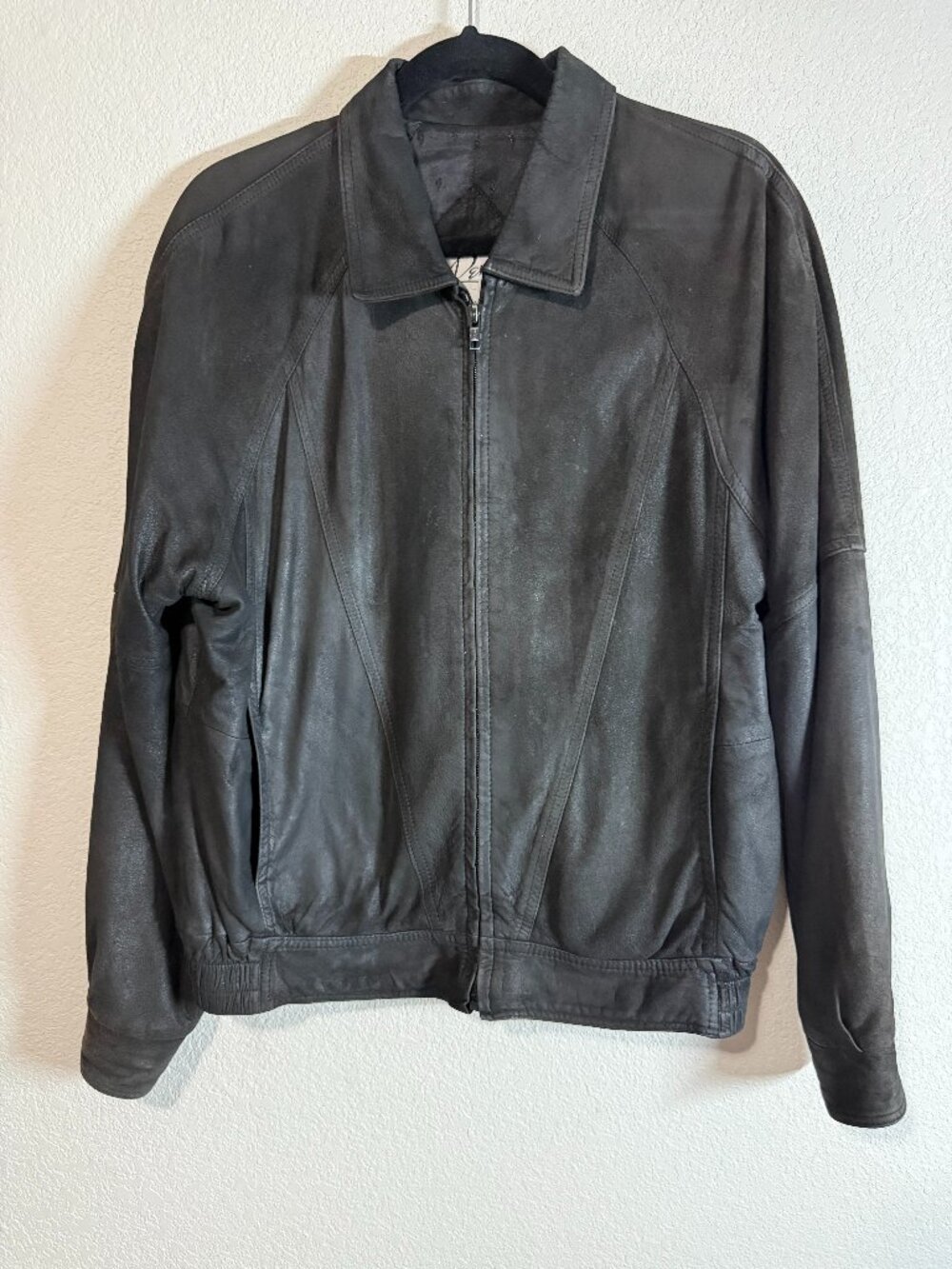 Vintage Remy Black Leather Jacket – Distressed / Authentic Wear – Zip Front